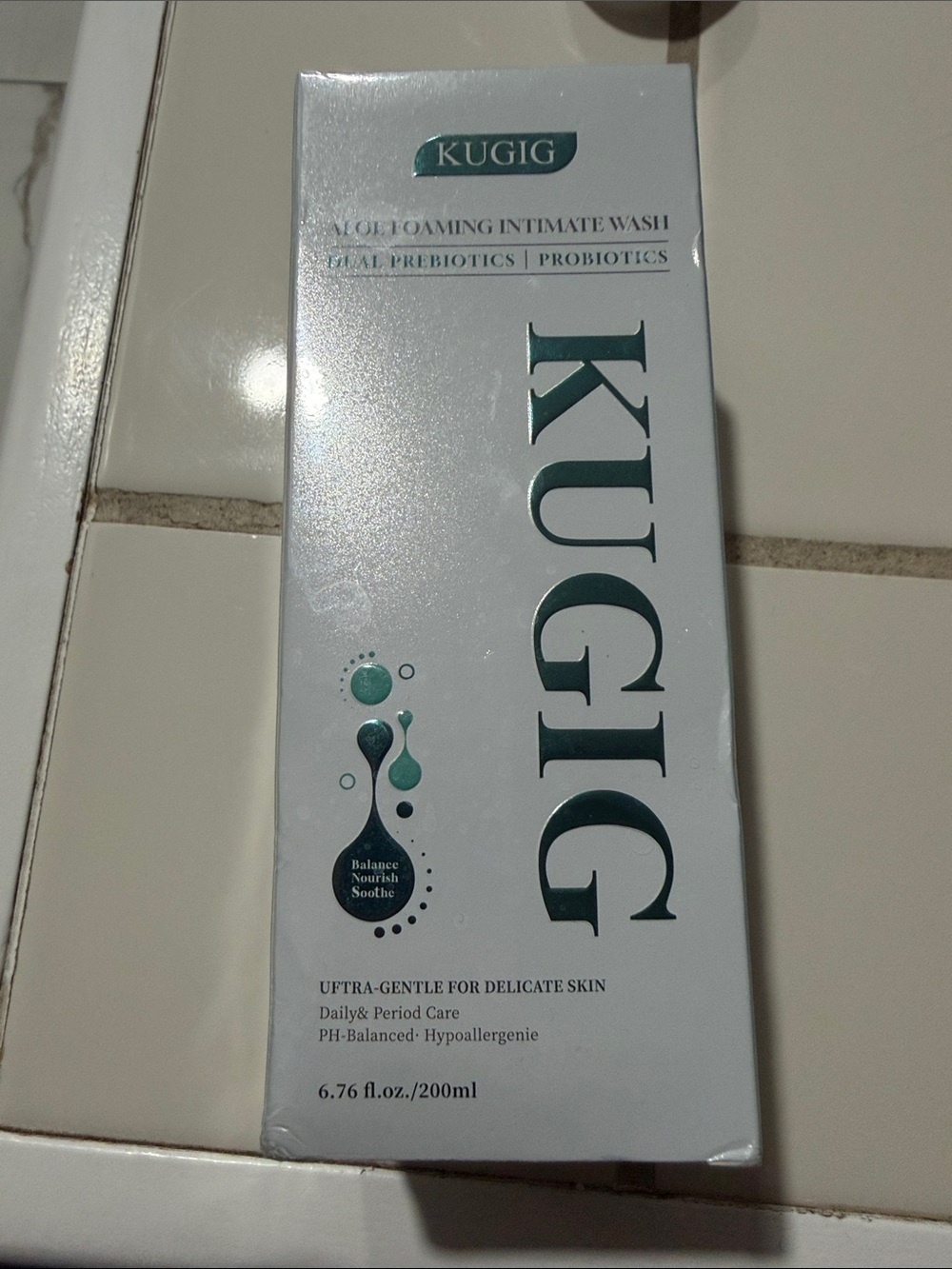 Ultra-Gentle Intimate Body Wash — White
